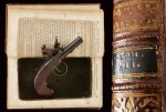 Křesadlová pistole v knize Brasher London