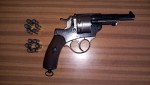 Šestiranný revolver ráže 11mm bez ZP