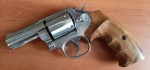 Smith &Wesson  64-5  