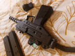 MICRO UZI Pistol 9mm Luger s kolimátorem C-More
