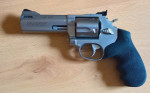 P : Revolver Taurus Tracker 455, v ráži .45 ACP
