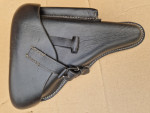 Kufříkové kožené pouzdro na pistoli Luger P08