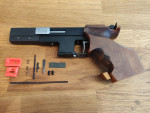 Sportovní malorážková pistole Pardini SPE ráže .22LR