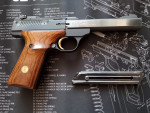 Malorážová pistole Buck Mark 22 LR