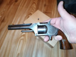 Americký revolver S&W cal. 38 rf