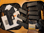 Glock 26 Gen 5, 7 zásobníků, botky, kodex. pouzdro.