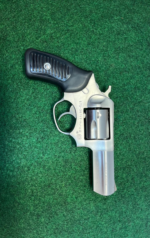 Revolver Ruger SP101