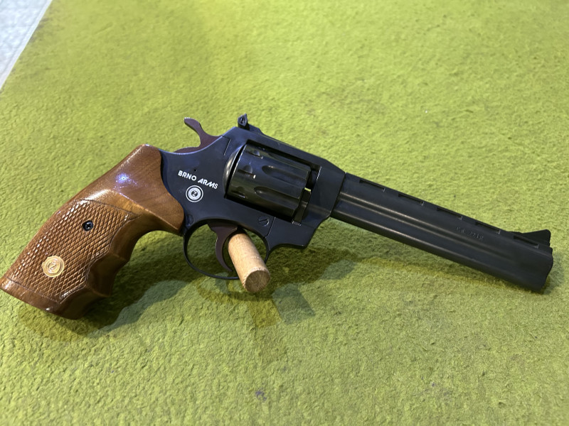 22LR-Brno Arms 6”