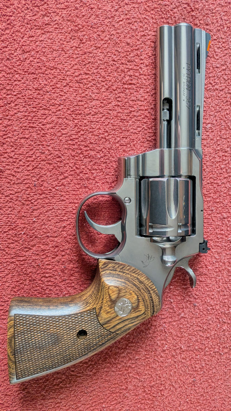 Colt Python 