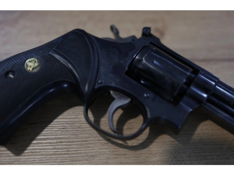Revolver Smith & Wesson 14