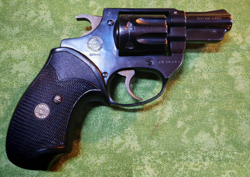 Revolver Atra 680 ráže 22 WMR 2,5