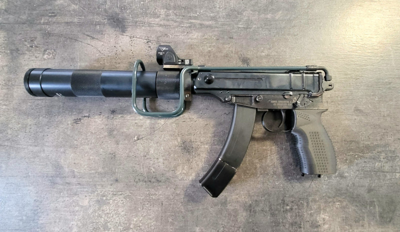 SA61 VZ61 pažba sklopná přes tlumič nebo kolimátor