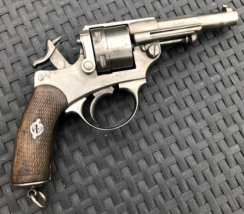 Francouzský revolver St. Etienne M1873 v ráži 11mm.