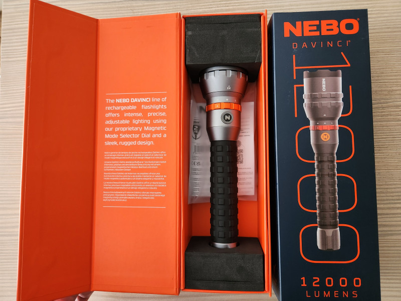 NEBO Davinci svítilna 12000 taktická