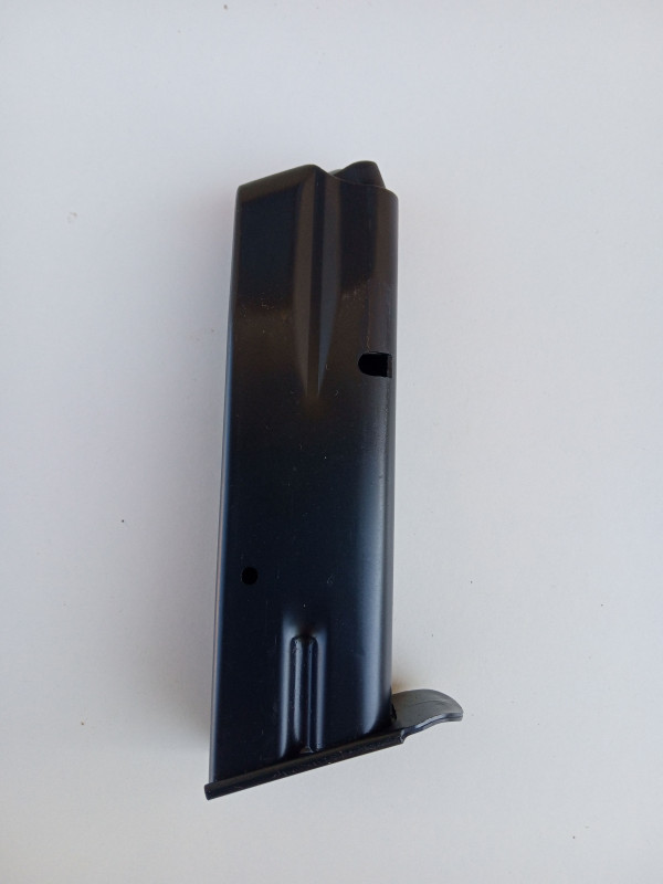 Zásobník do pistole CZ 75 Compact na 13 nábojů