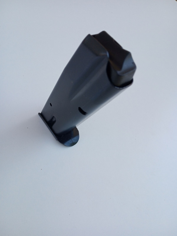 Zásobník do pistole CZ 75 Compact na 13 nábojů