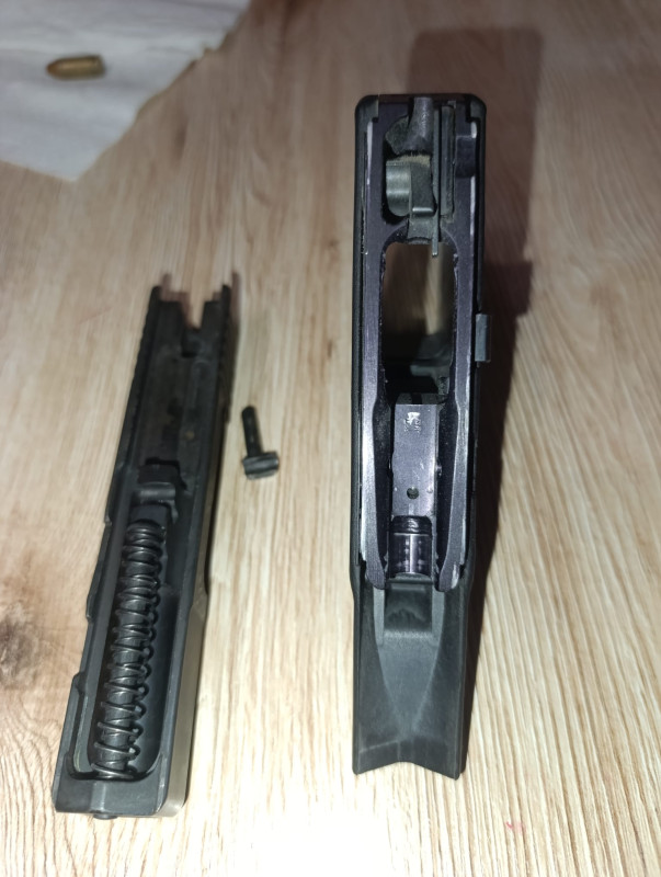 Kel-tec P11