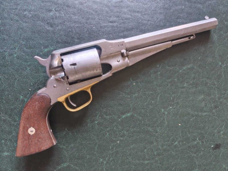 US revolver Remington konverze na 44 CF (model 1858)