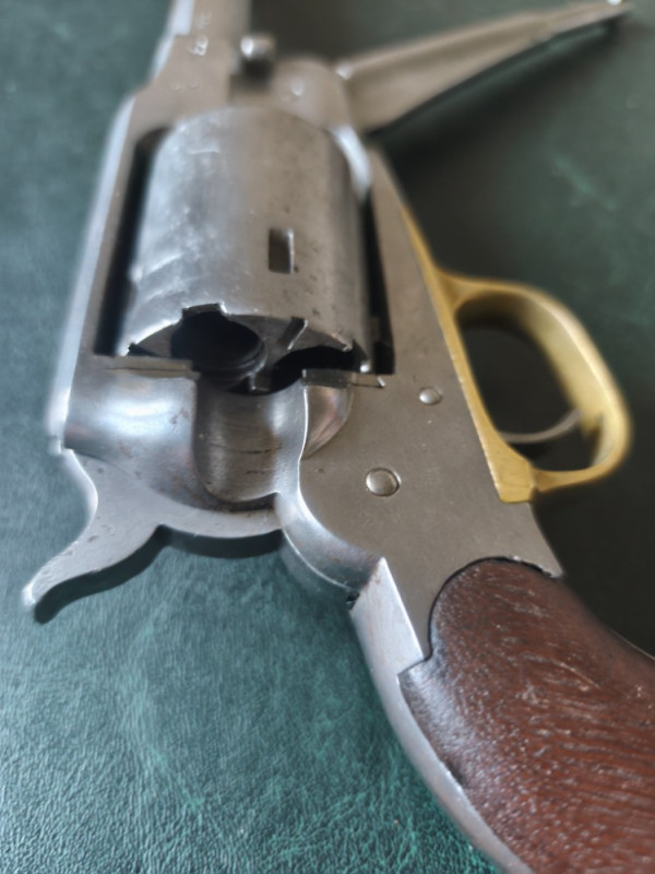 US revolver Remington konverze na 44 CF (model 1858)