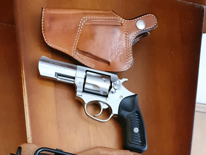 RUGER SP101 .38 speciál s pouzdrem