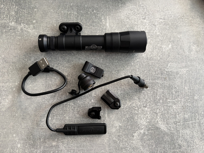 Svítilna Surefire M640DFT-BK-PRO TURBO Scout