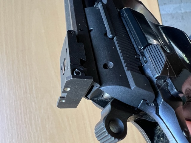 CZ 83 JANE