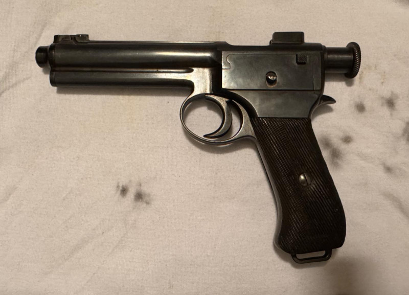 Samonabíjecí pistole Roth-Krnka M1907