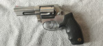 Taurus .38 special, 3 palec
