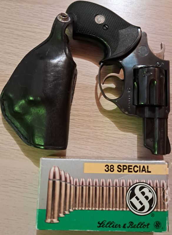 Revolver astra 680 .38spec