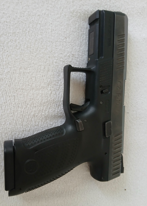 CZ P10