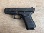 Glock 19 Gen5 FS + příslušenství