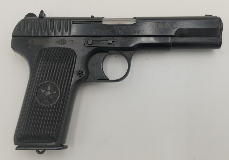 Samonabíjecí pistole TT 30