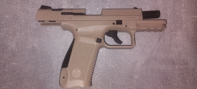 Canik TP9V2 desert