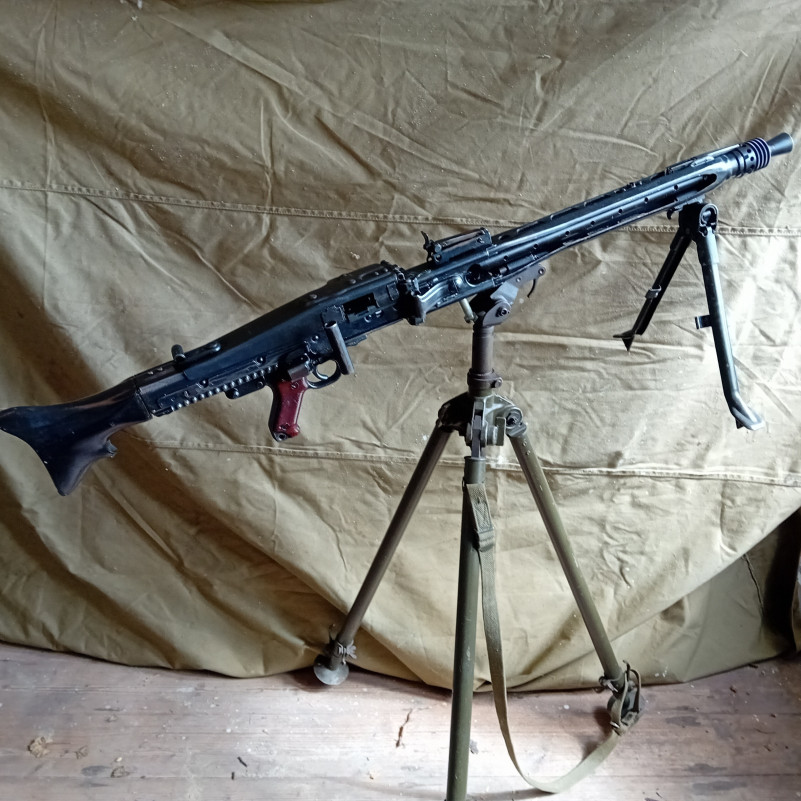 MG 42