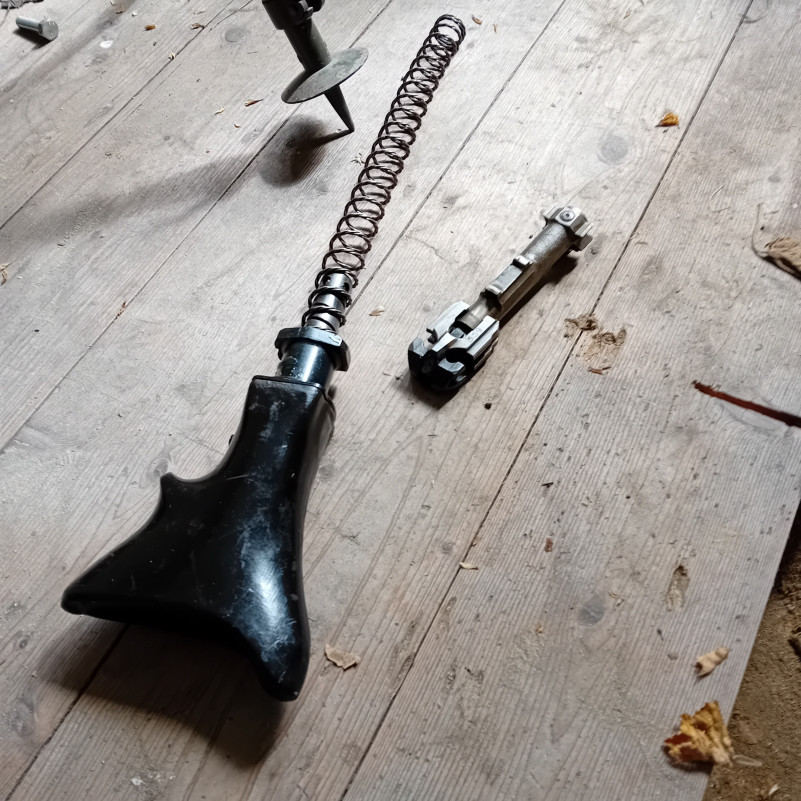 MG 42