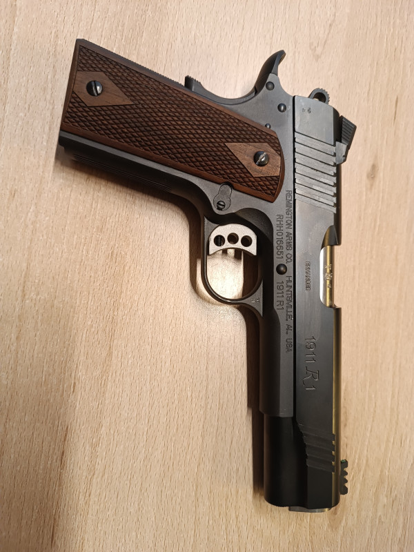 Remington R1