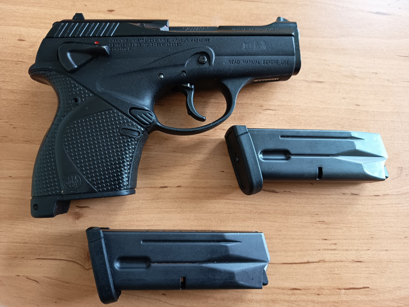 Beretta 9000s