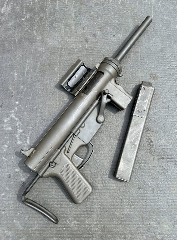 Expanzní americký samopal M3 Grease Gun