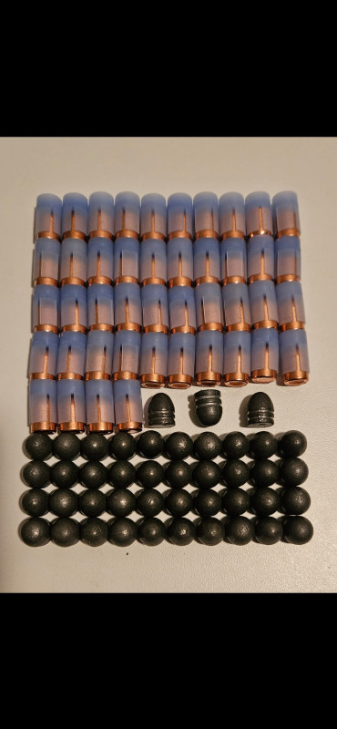 Perkusní sabot se střelou a ogival cal.45+násypka prachu