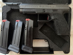 Prodám pistoli CZ P-10 SC