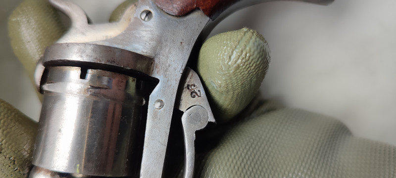 Německý double action Revolver v kalibru 7mm Pinfire / Lefau