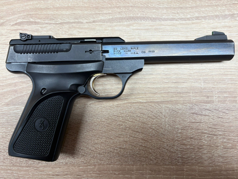 Pistole samonabíjecí Browning Buck Mark .22LR