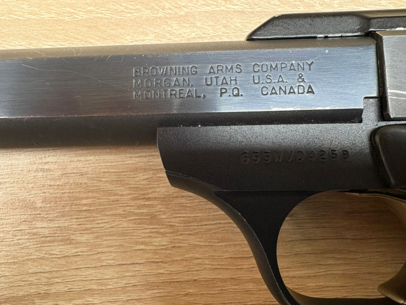 Pistole samonabíjecí Browning Buck Mark .22LR
