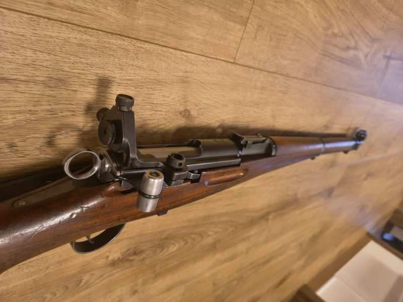 K31 (Karabiner 31) v ráži 7,5×55 Swiss