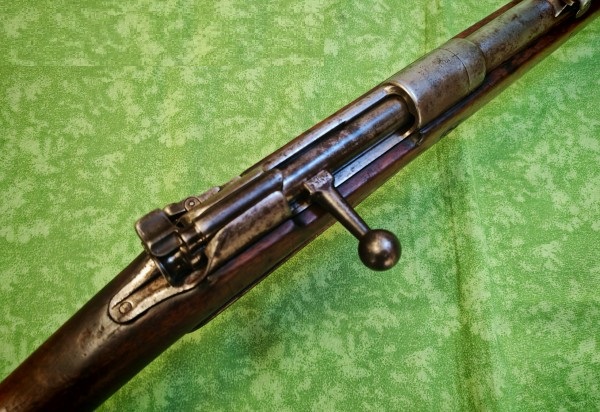 Puška Mauser 1888 8x57J-vyrobena 1890-měněná hlaveň-R4