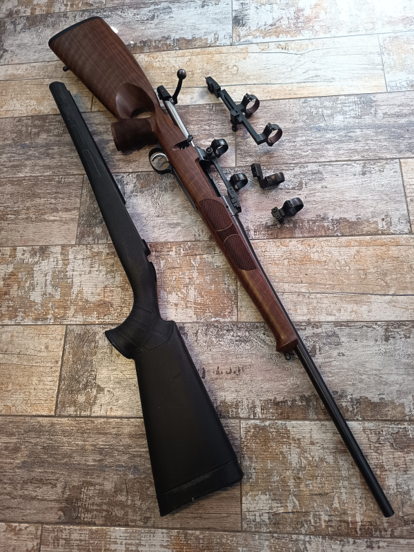 CZ 557 