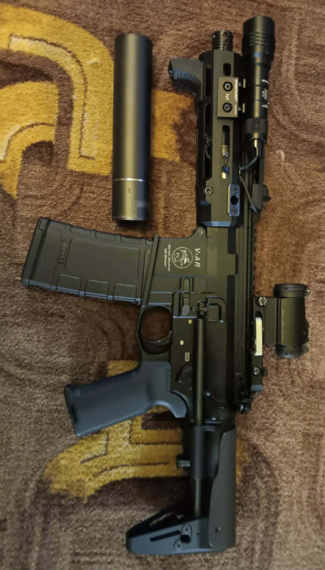 V-AR 300AAC, 6 palců s tlumičem