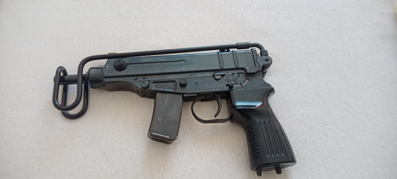 CZ 61 scorpion 