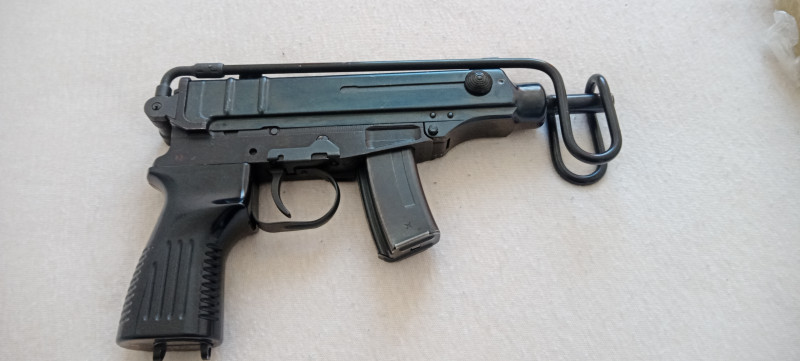 CZ 61 scorpion 