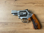 Smith&Wesson 66-4  ráže. 357M